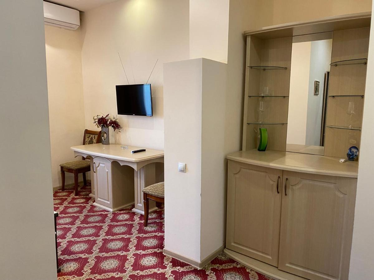Elko Hotel Jereván Kültér fotó